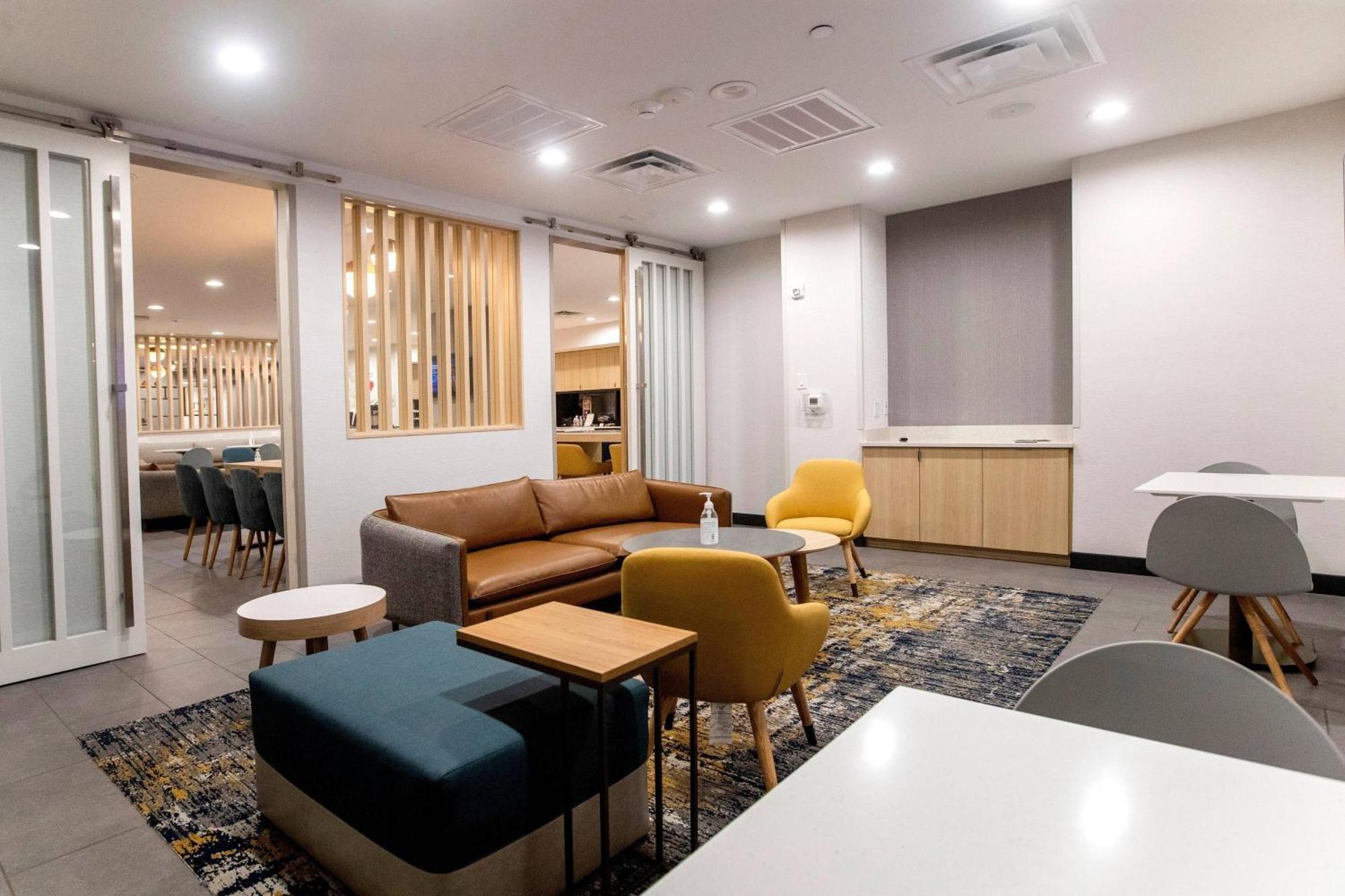 Towneplace Suites By Marriott Conroe Buitenkant foto