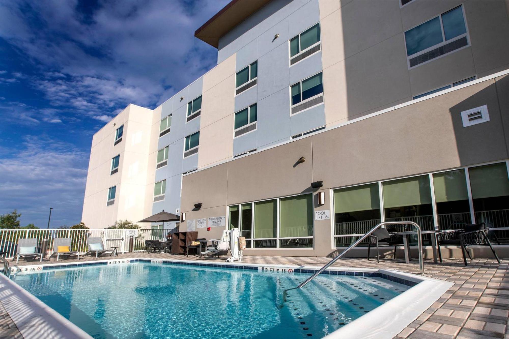 Towneplace Suites By Marriott Conroe Buitenkant foto